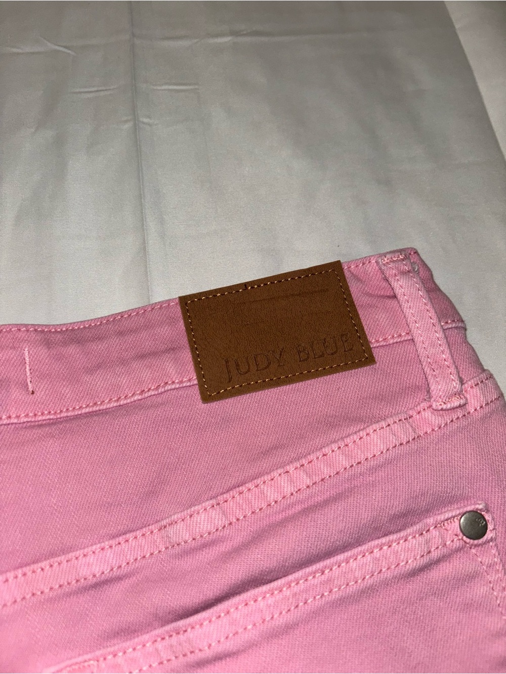 Judy Blue Pink Frayed Hem Denim Shorts Size Large - Picture 5 of 5